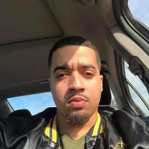 Meet your Posher, Devontae